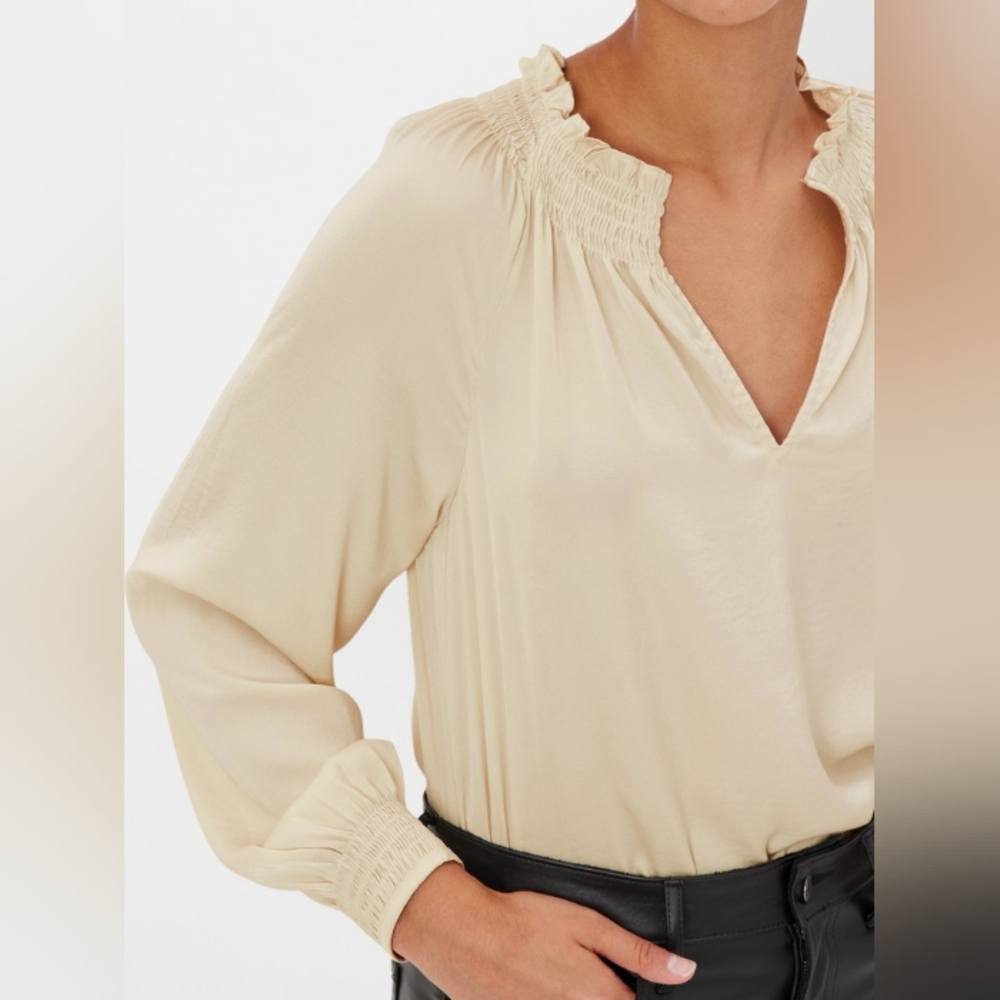 Gap blouse Never worn